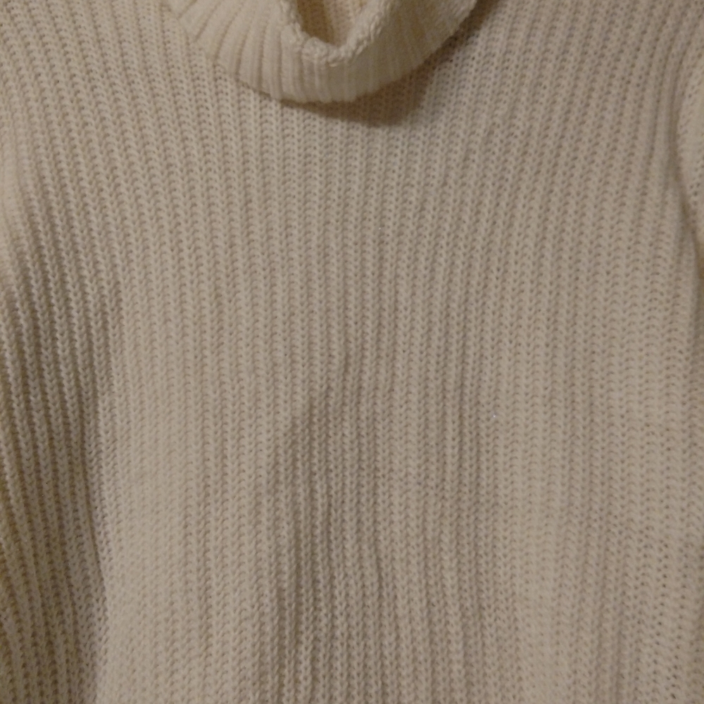 Sweater - Picture 3 of 3
